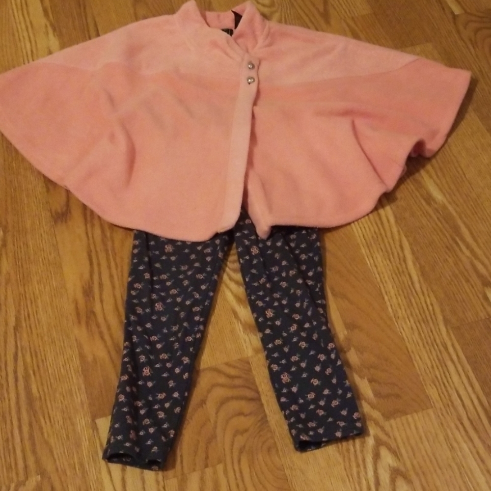 Girls Fleece Poncho with flower pants